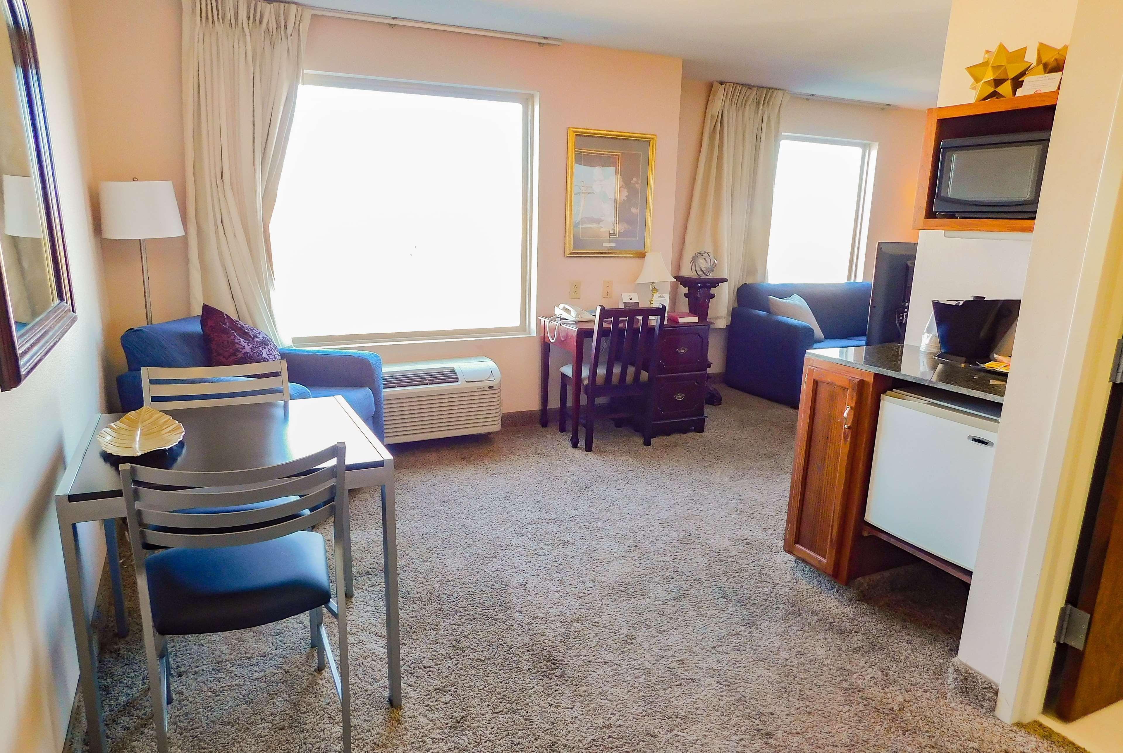 Days Inn & Suites By Wyndham Pocahontas Eksteriør bilde
