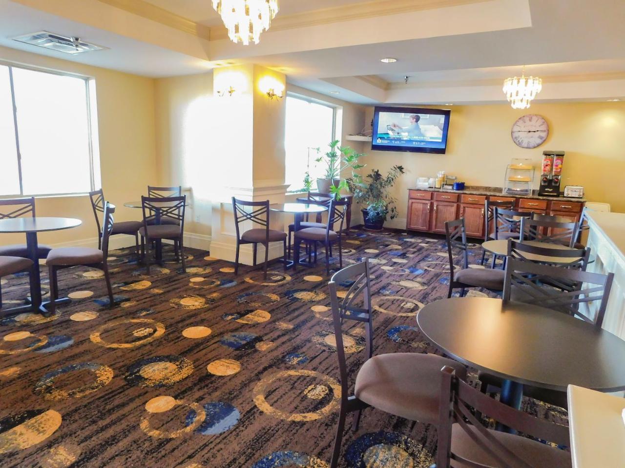 Days Inn & Suites By Wyndham Pocahontas Eksteriør bilde