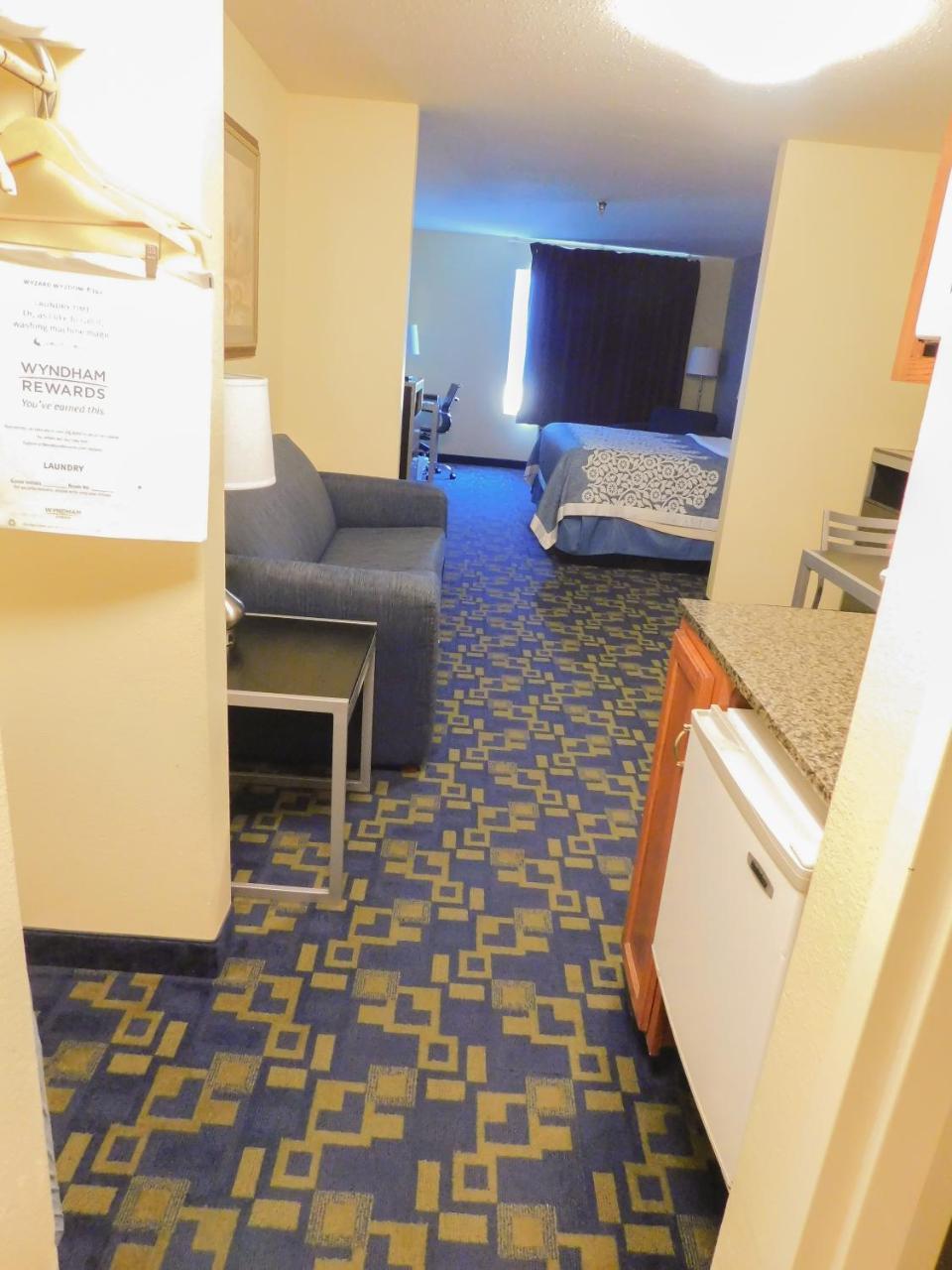 Days Inn & Suites By Wyndham Pocahontas Eksteriør bilde